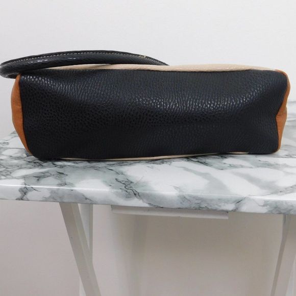 Black, Brown and Tan handbag. - Picture 4 of 7